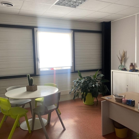  Résidences 81 : Local / Bureau | ALBI (81000) | 182 m2 | 2 100 € 