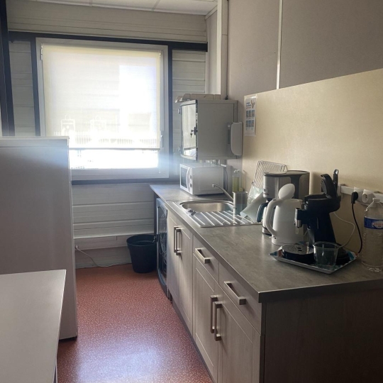  Résidences 81 : Local / Bureau | ALBI (81000) | 182 m2 | 2 100 € 