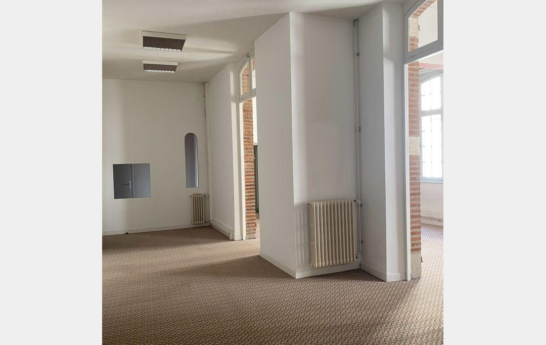 Résidences 81 : Local / Bureau | ALBI (81000) | 145 m2 | 1 100 € 