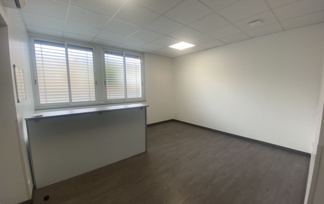 Résidences 81 : Local / Bureau | CARMAUX (81400) | 48 m2 | 780 € 