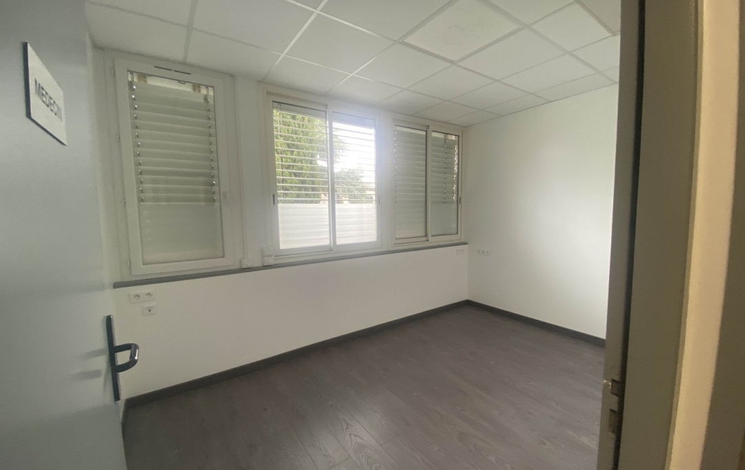 Résidences 81 : Local / Bureau | CARMAUX (81400) | 48 m2 | 780 € 