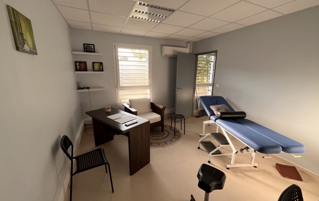 Résidences 81 : Local / Bureau | ALBI (81000) | 80 m2 | 950 € 
