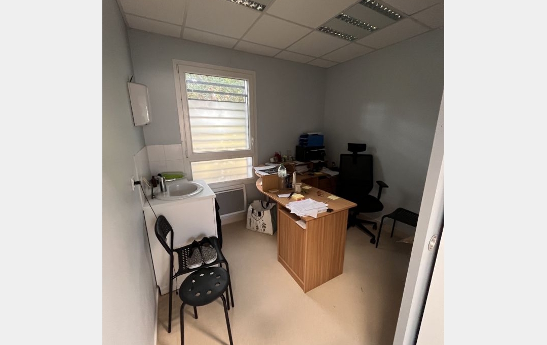 Résidences 81 : Local / Bureau | ALBI (81000) | 80 m2 | 950 € 
