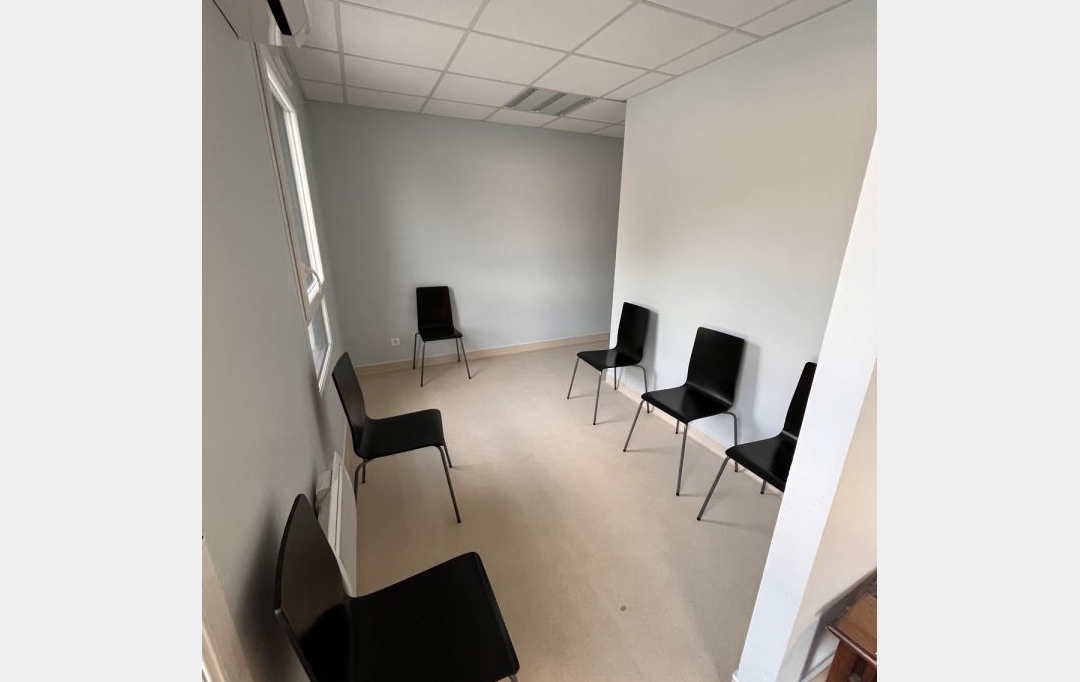 Résidences 81 : Local / Bureau | ALBI (81000) | 80 m2 | 950 € 