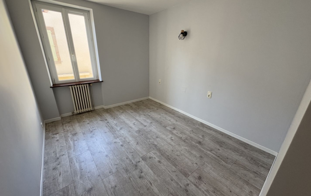 Résidences 81 : Apartment | REALMONT (81120) | 94 m2 | 670 € 