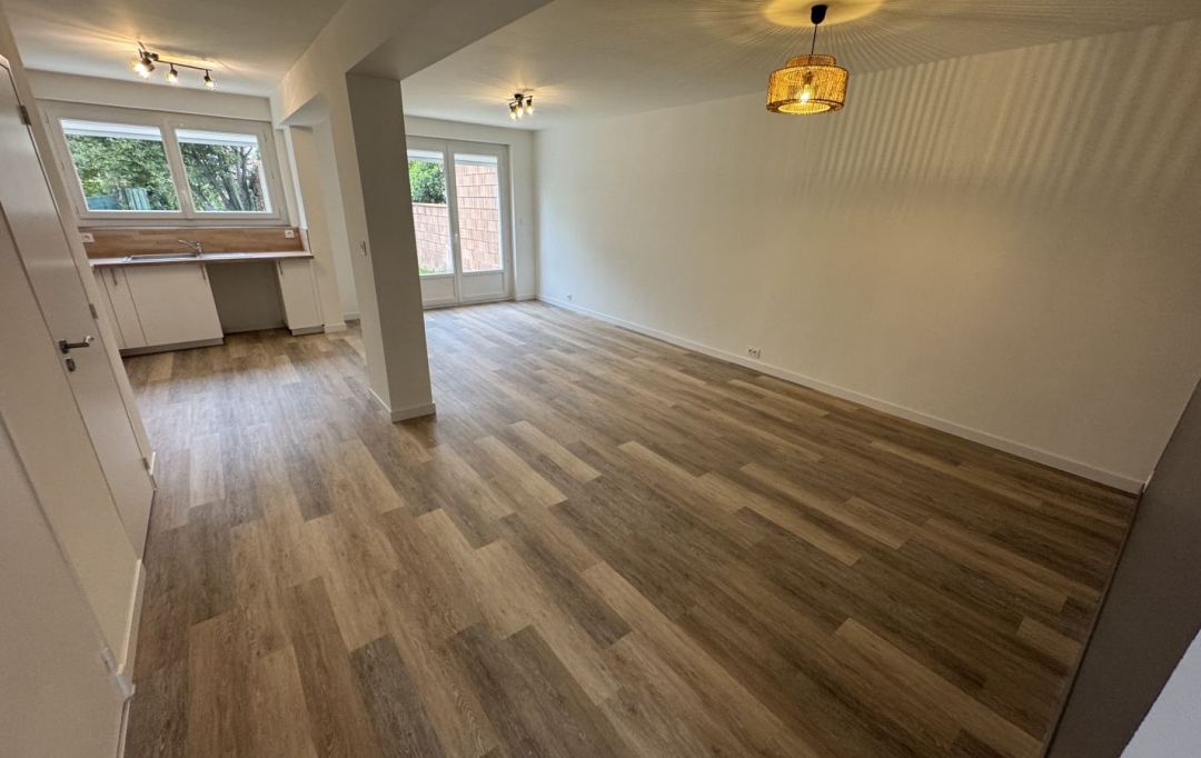 Résidences 81 : Maison / Villa | ALBI (81000) | 96 m2 | 990 € 