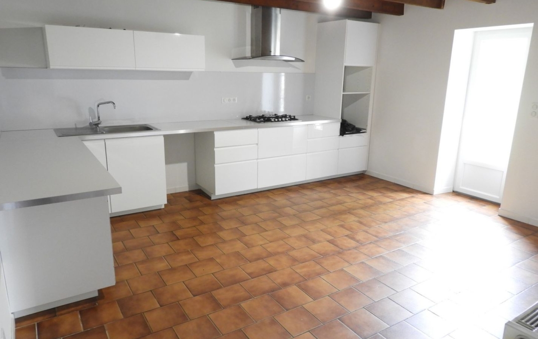 Résidences 81 : House | LOMBERS (81120) | 180 m2 | 1 000 € 