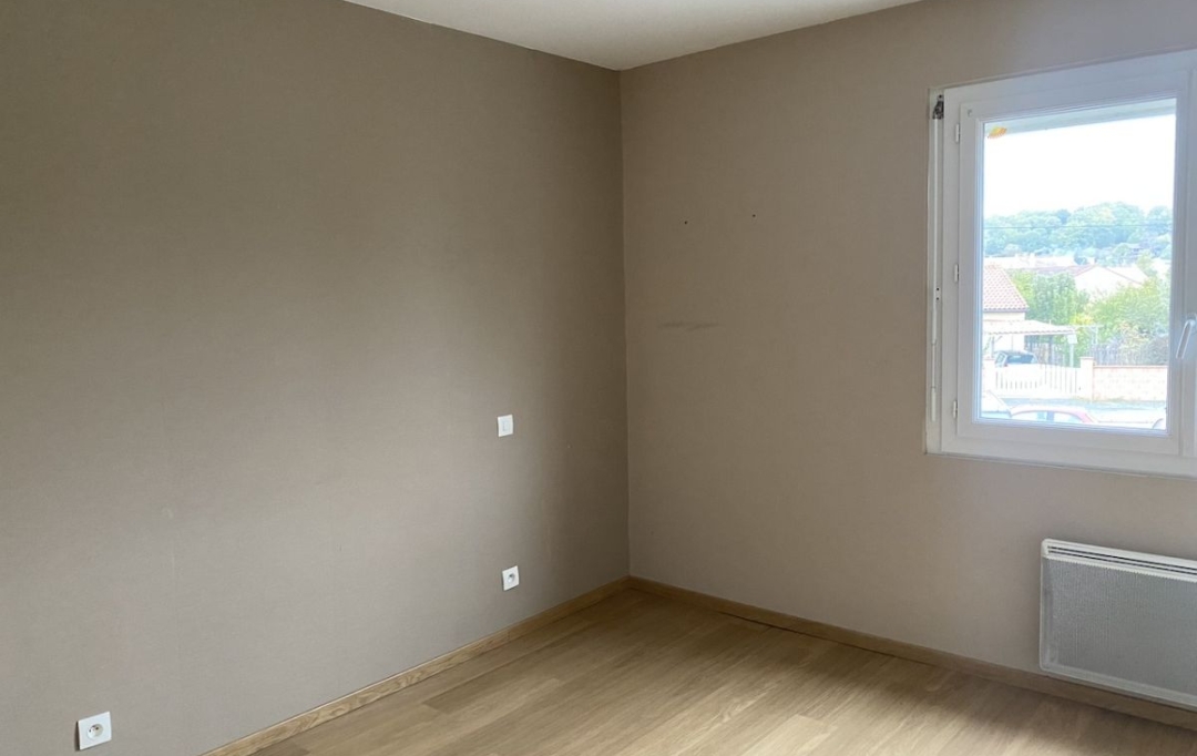 Résidences 81 : Local / Bureau | SAINT-JUERY (81160) | 75 m2 | 700 &euro; 