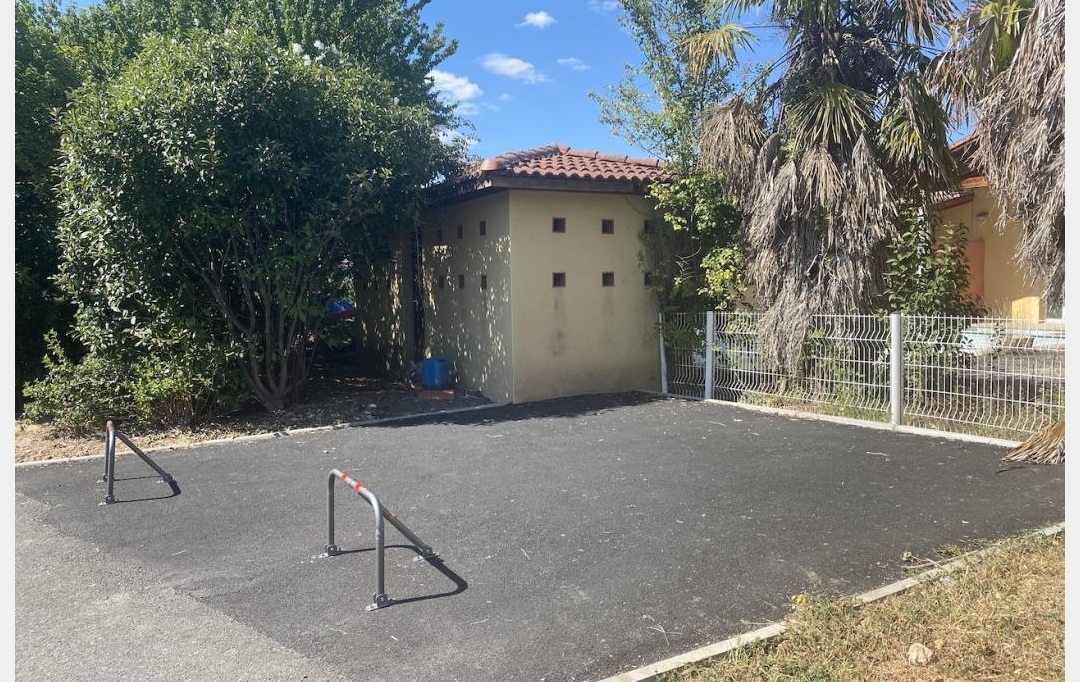 Résidences 81 : Garage / Parking | ALBI (81000) | 0 m2 | 3 500 € 