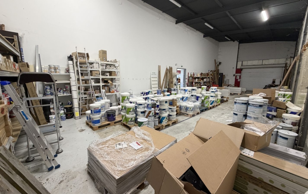Résidences 81 : Local / Bureau | PUYGOUZON (81990) | 700 m2 | 475 000 &euro; 