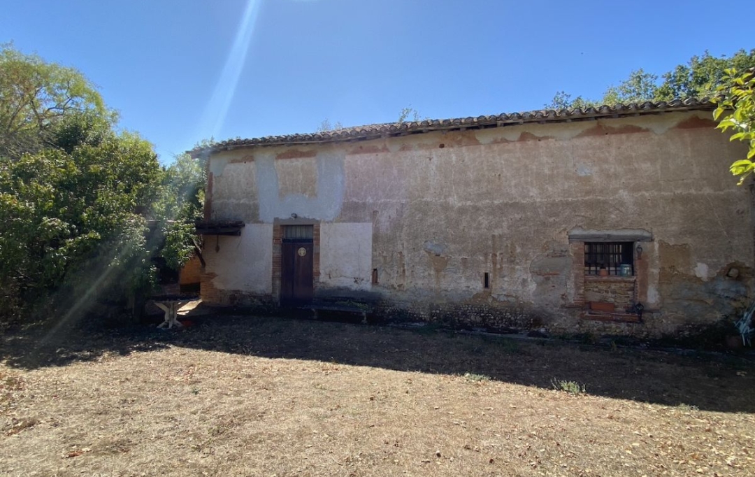 Résidences 81 : Maison / Villa | ALBI (81000) | 350 m2 | 200 000 &euro; 