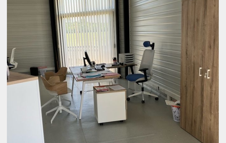 Local commercial   ALBI  86 m2 1 012 € 