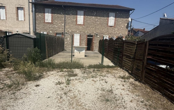 Maison   GRAULHET  95 m2 700 € 